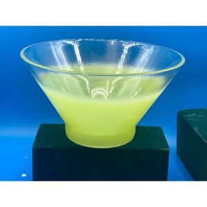 MCM Blendo 10" Potato Chip Punch Bowl Green no chips or cracks excellent